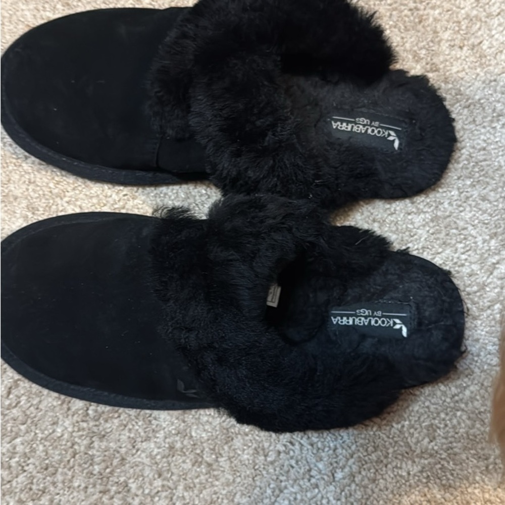Koolaburra Women's Black Slippers